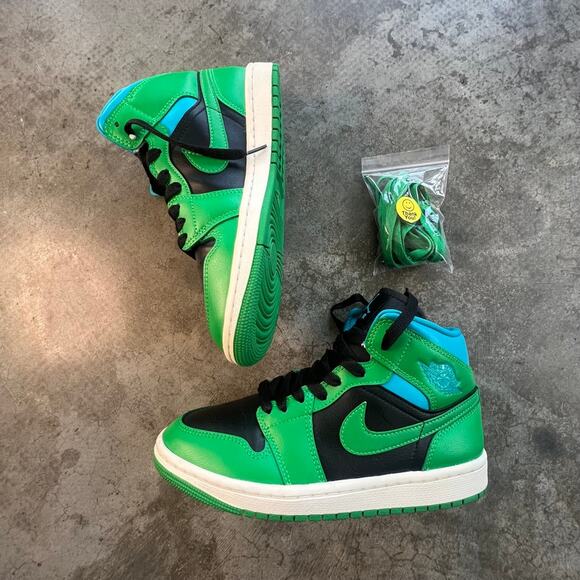 Nike Air Jordan 1 Mid Lucky Green Aquatone Women’s Size 6.5 - Picture 7 of 9